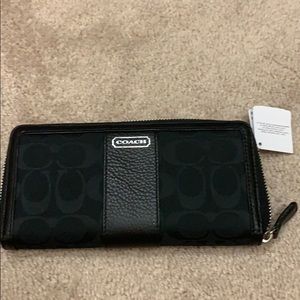 New coach black wallet